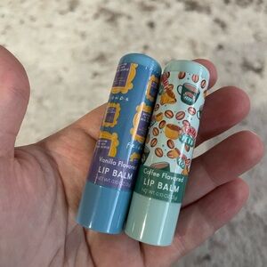 Bundle 2 lip balms